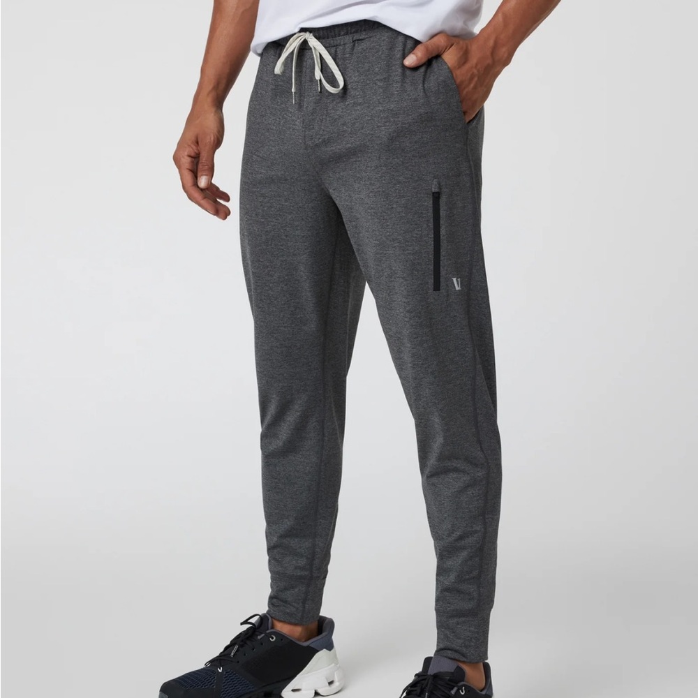 Vuori Sunday Performance Jogger Charcoal Heather